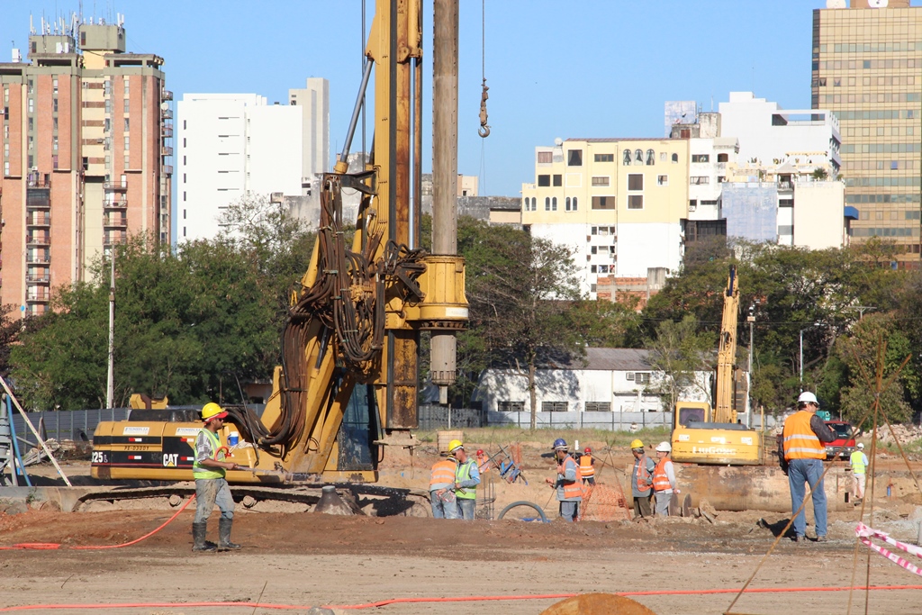 obras_en_el_Puerto_de_Asuncion.jpg